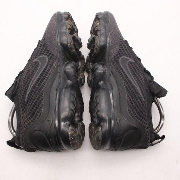 Nike Air Vapormax 2021 Flyknit Youth 6 Women’s Size 7.5 Triple Black DB1550-001 - Picture 6 of 9